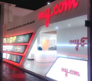 My.com custom gaming exhibition stand at gamescom Cologne